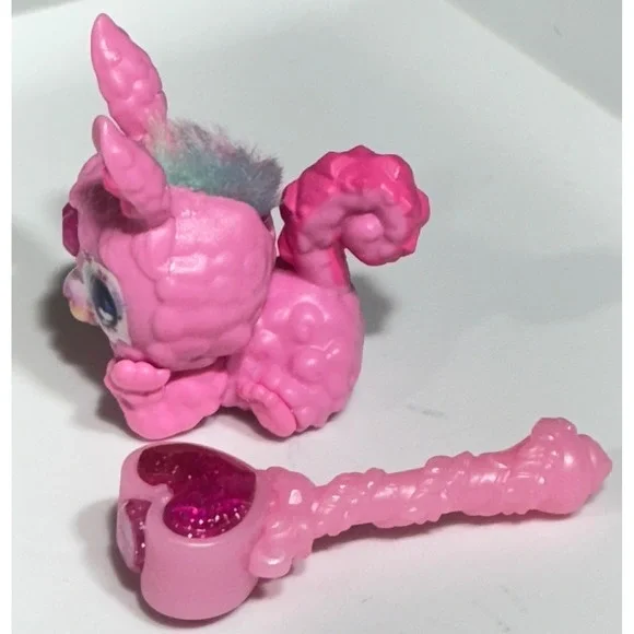 Magic Mixies Mixlings Crystal Woods BARY Figure with Heart Wand - Picture 2 of 4